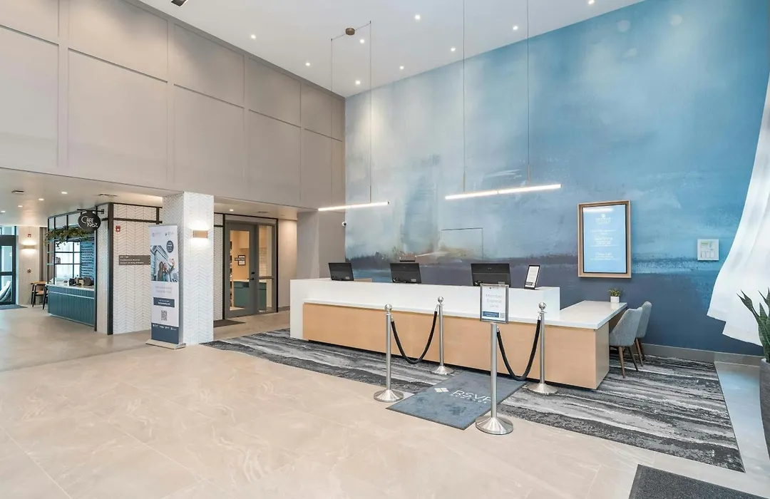 Sandman Signature Winnipeg Airport Hotel & Suites-1